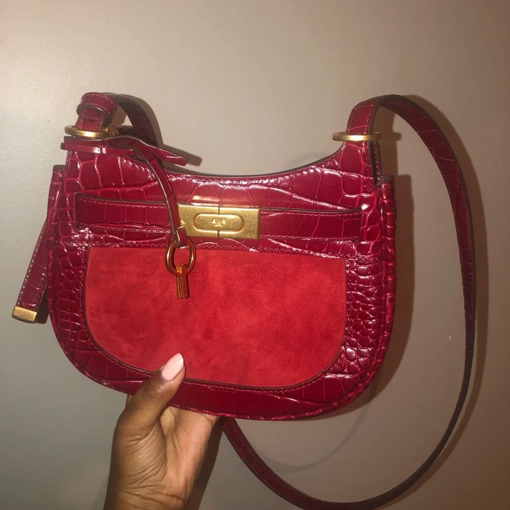 Tory Burch Red Croc-Embossed Crossbody Bag - Picture 3 of 4